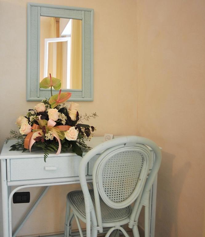 Hotel Riviera Blu Tirrenia Chambre photo