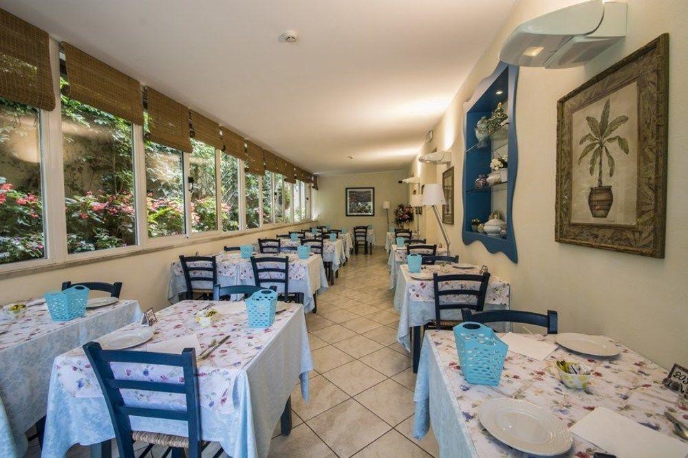 Hotel Riviera Blu Tirrenia Extérieur photo